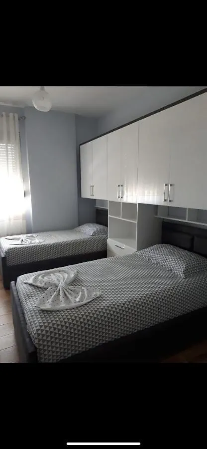 Lovely Apartament Vlorë 0*,  Albanië